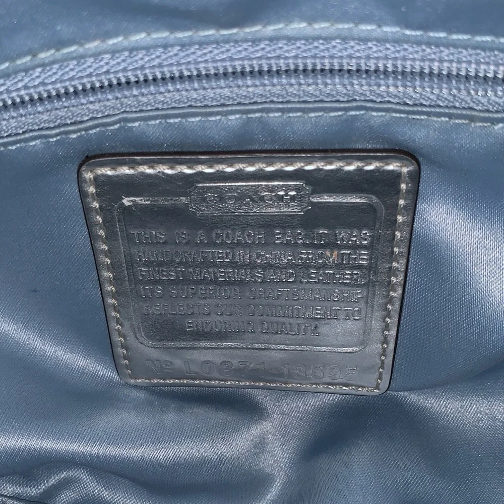 Coach purse - Picture 4 of 7
